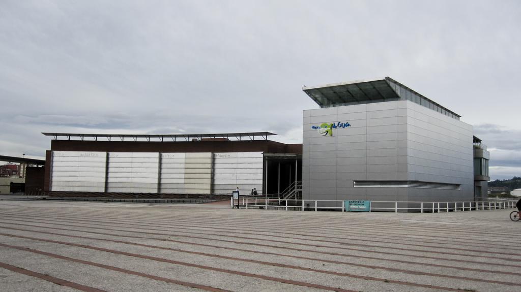 Espacio Gijon Poniente Экстерьер фото